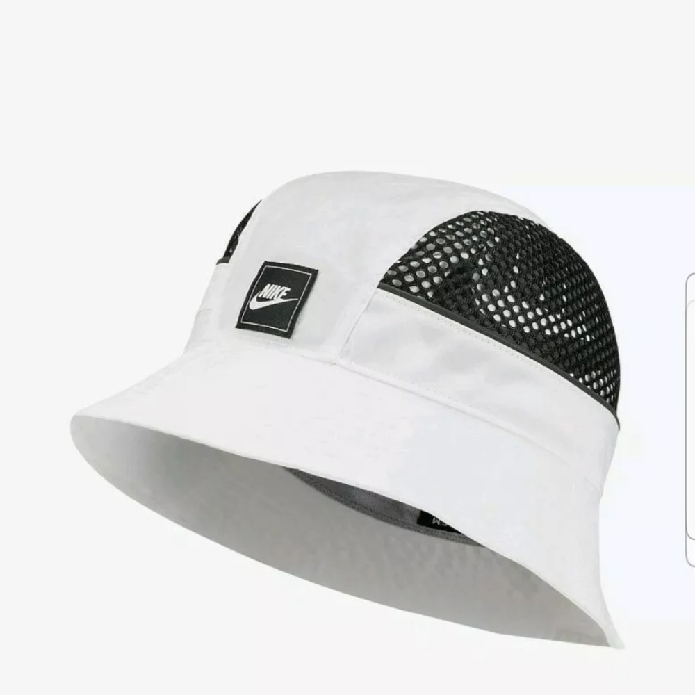 Nike White bucket hat with pocket large